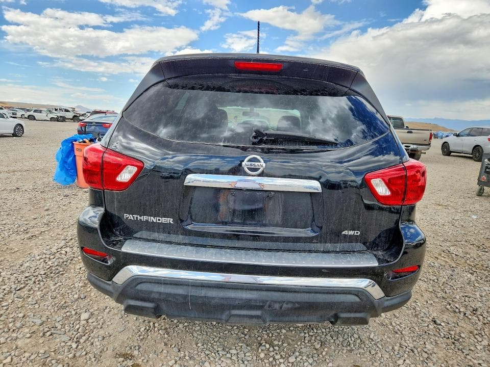 2017 NISSAN PATHFINDER S 6