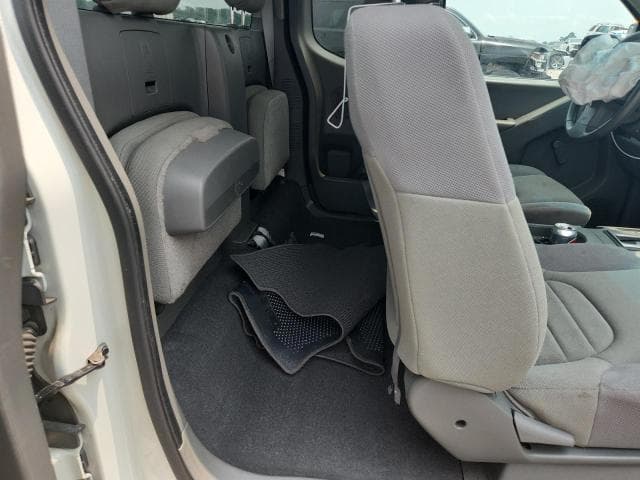 2019 NISSAN FRONTIER S 10