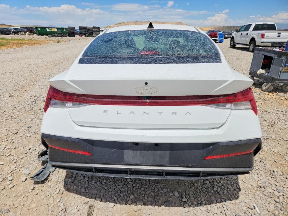 2025 HYUNDAI ELANTRA SEL 6