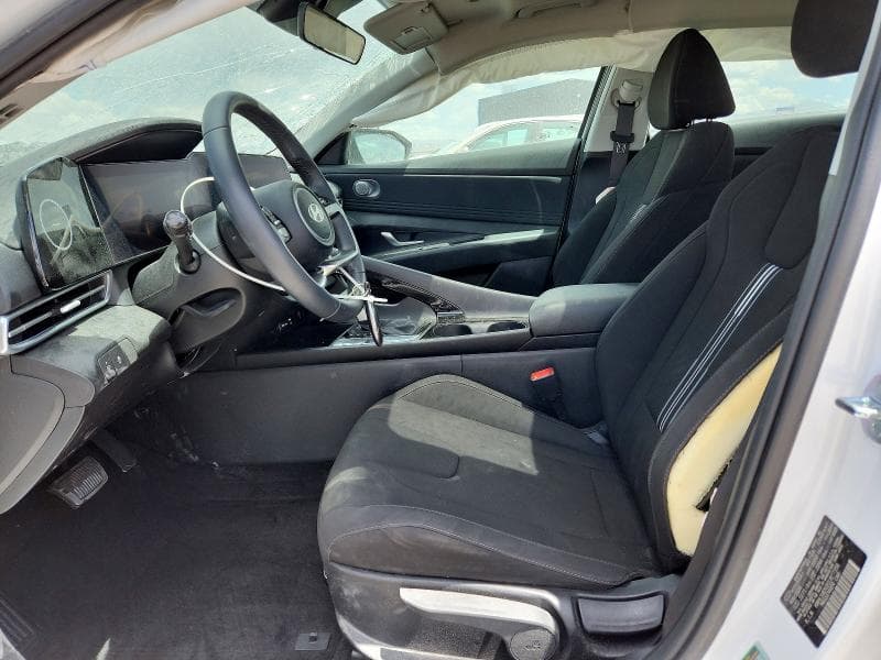 2025 HYUNDAI ELANTRA SEL 7