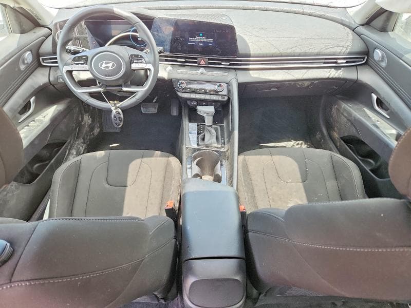 2025 HYUNDAI ELANTRA SEL 8