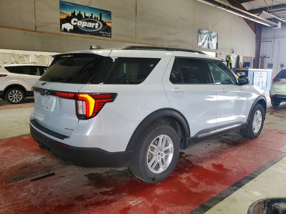 2025 FORD EXPLORER 3