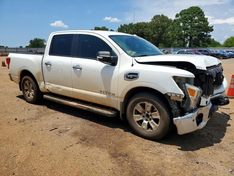 2017 NISSAN TITAN SV 4