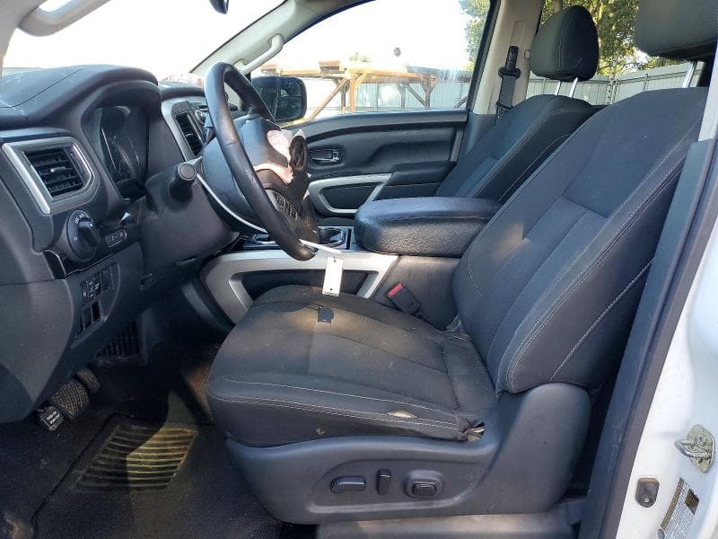 2017 NISSAN TITAN SV 7