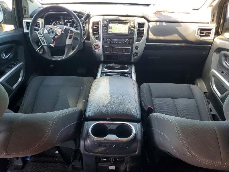 2017 NISSAN TITAN SV 8