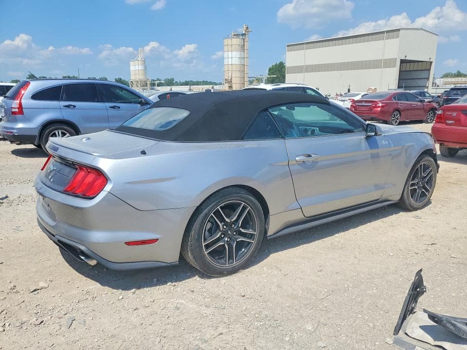 2021 FORD MUSTANG 3