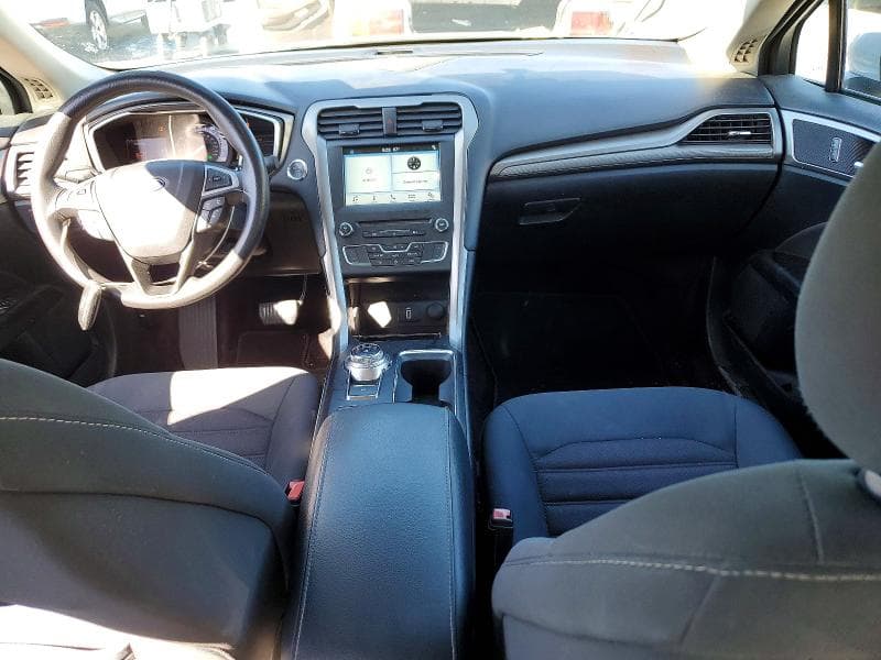 2017 FORD FUSION SE 8