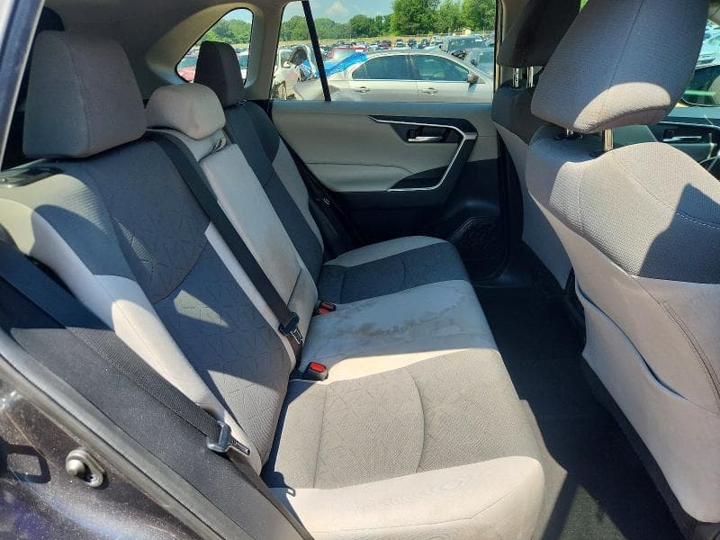 2020 TOYOTA RAV4 XLE XLE 11