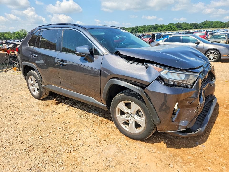2020 TOYOTA RAV4 XLE XLE 4