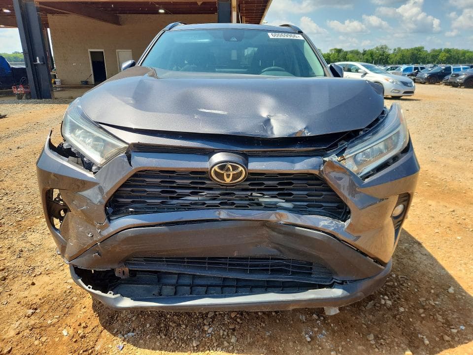 2020 TOYOTA RAV4 XLE XLE 5