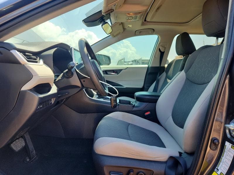 2020 TOYOTA RAV4 XLE XLE 7