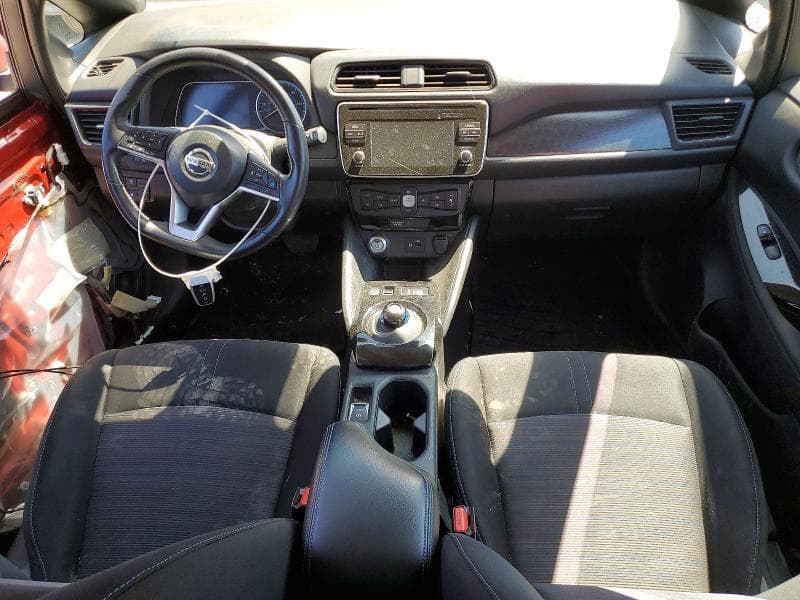 2019 NISSAN LEAF SV SV 8