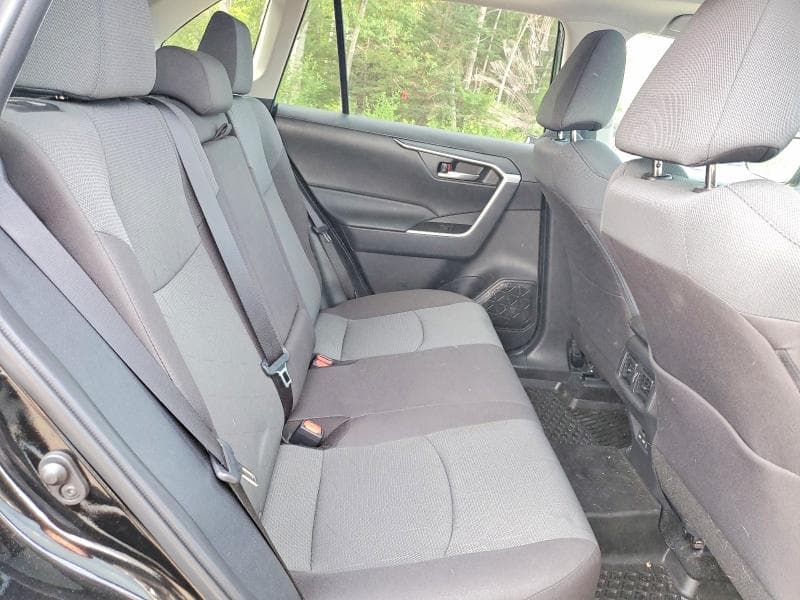 2024 TOYOTA RAV4 XLE 11