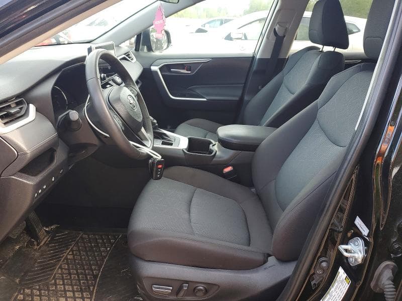 2024 TOYOTA RAV4 XLE 7