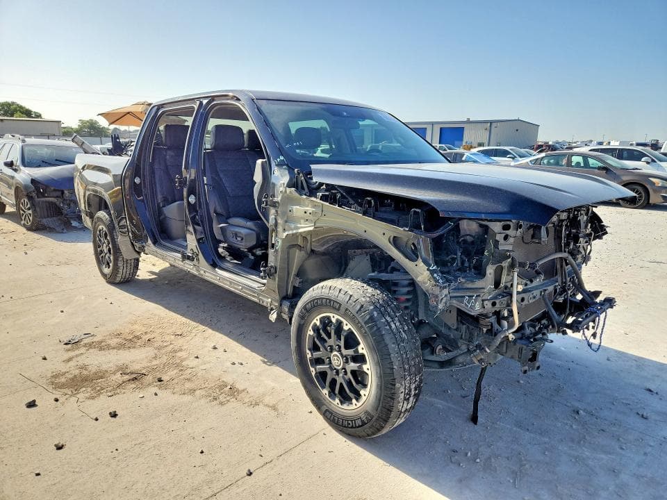 2024 TOYOTA TUNDRA SR5 4