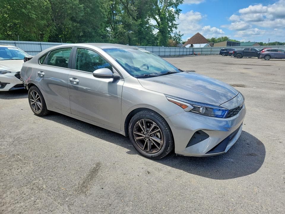 2024 KIA FORTE LXS 4