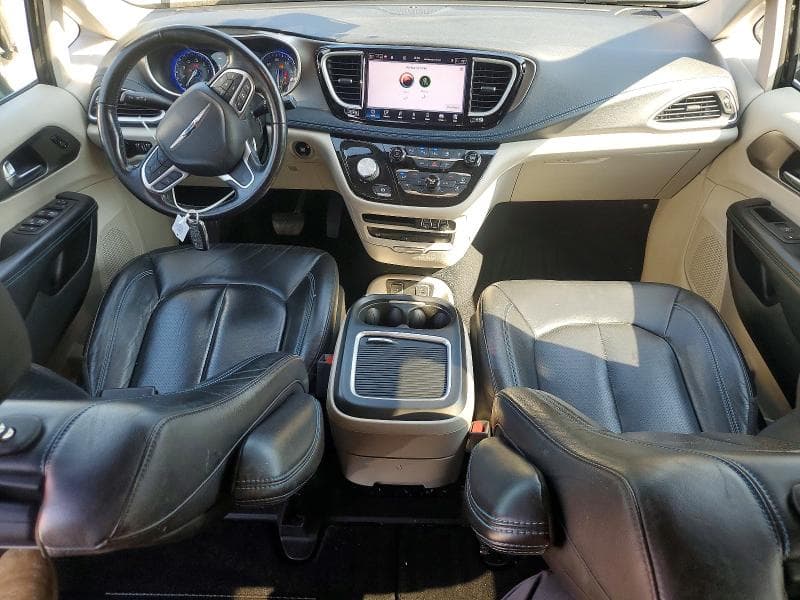 2021 CHRYSLER PACIFICA TOURING L 8
