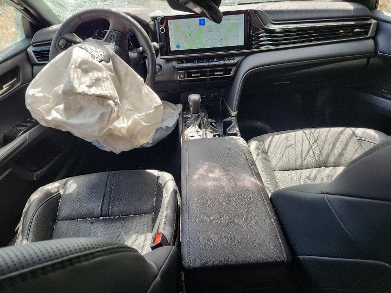 2025 TOYOTA CAMRY XSE 8