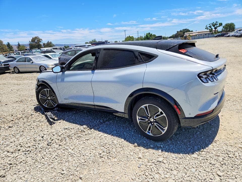2023 FORD MUSTANG MACH-E PREMIUM 2