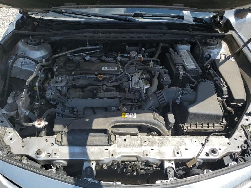 2020 TOYOTA CAMRY SE 11