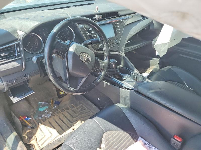 2020 TOYOTA CAMRY SE 8
