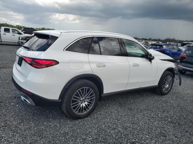 2026 MERCEDES-BENZ GLC 300 3