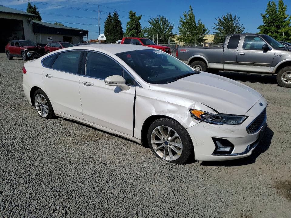 2019 FORD FUSION TITANIUM TITANIUM 4