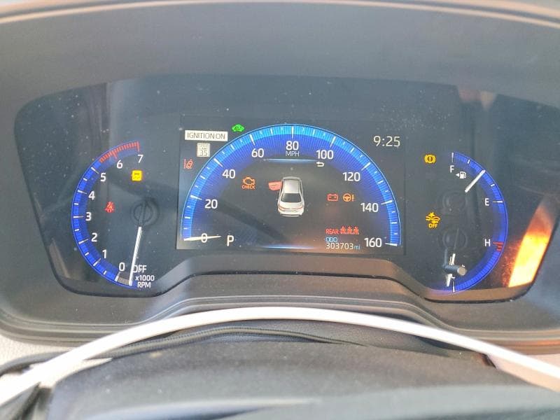 2020 TOYOTA COROLLA LE 9