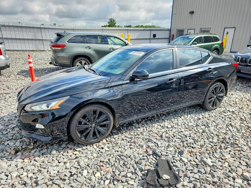 2022 NISSAN ALTIMA SR - 1