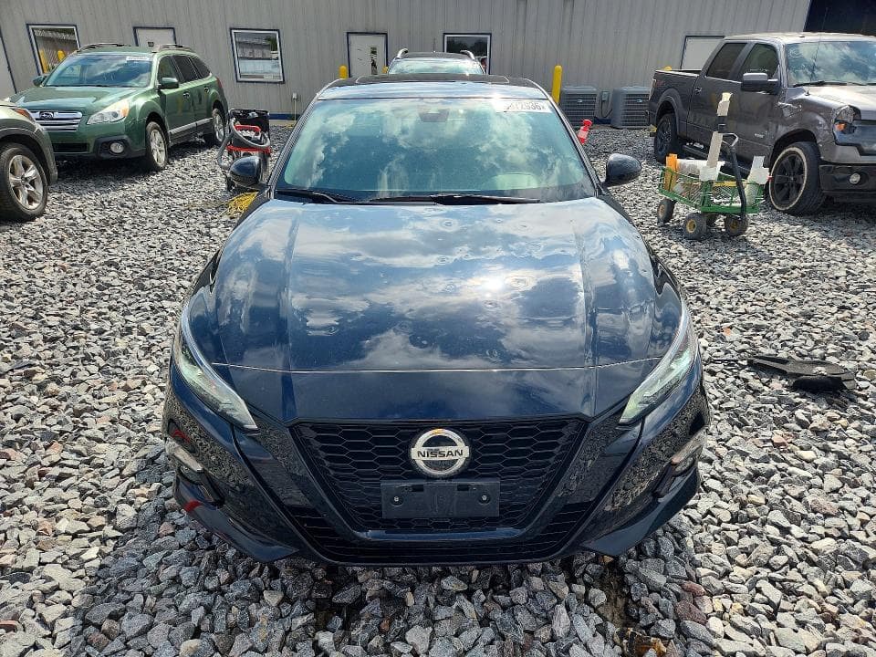 2022 NISSAN ALTIMA SR 5