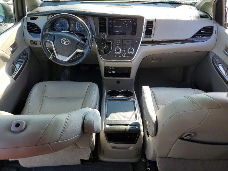 2017 TOYOTA SIENNA XLE 8-PASSENGER XLE 8-PASSENGER 8