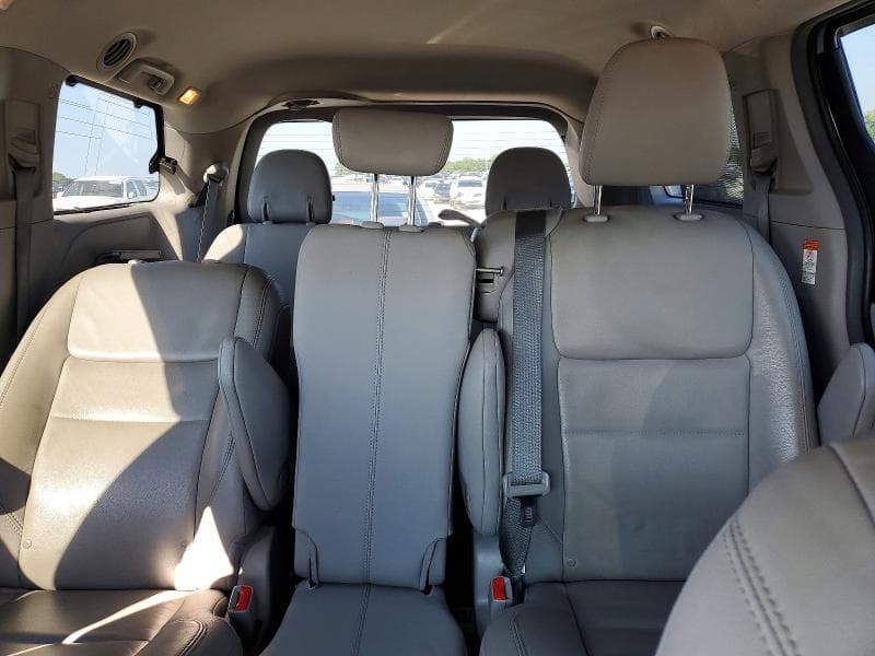 2017 TOYOTA SIENNA XLE 8-PASSENGER XLE 8-PASSENGER 10