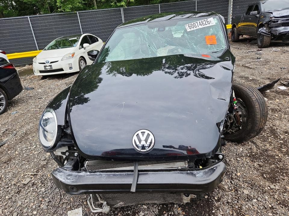 2018 VOLKSWAGEN BEETLE S 5