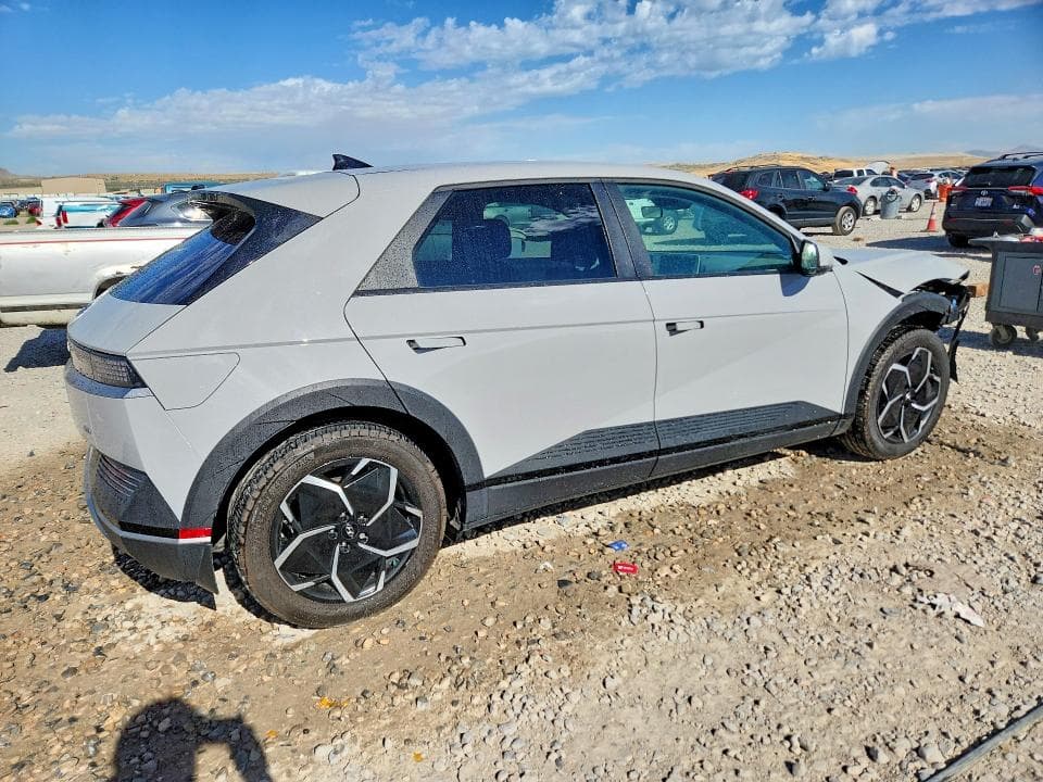 2024 HYUNDAI IONIQ 5 SE SE 3