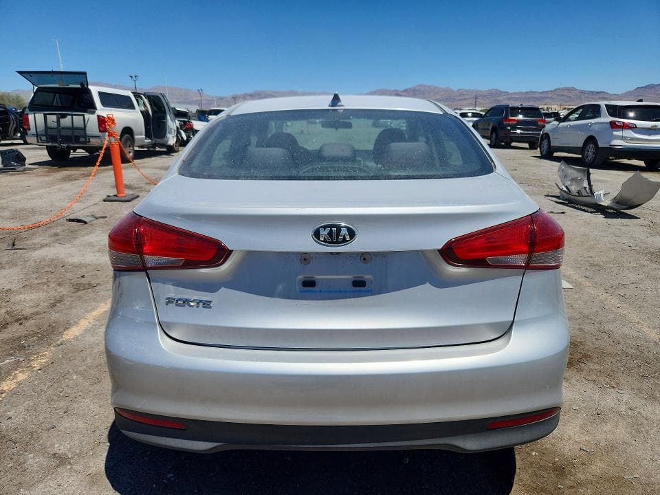 2018 KIA FORTE LX 6