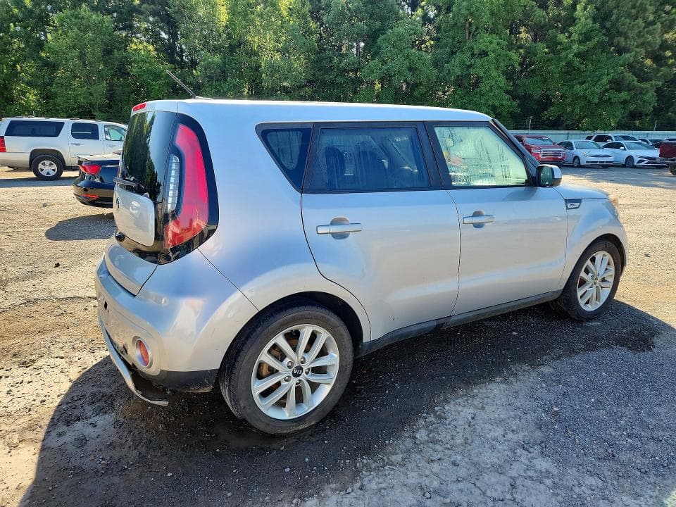 2018 KIA SOUL + 3