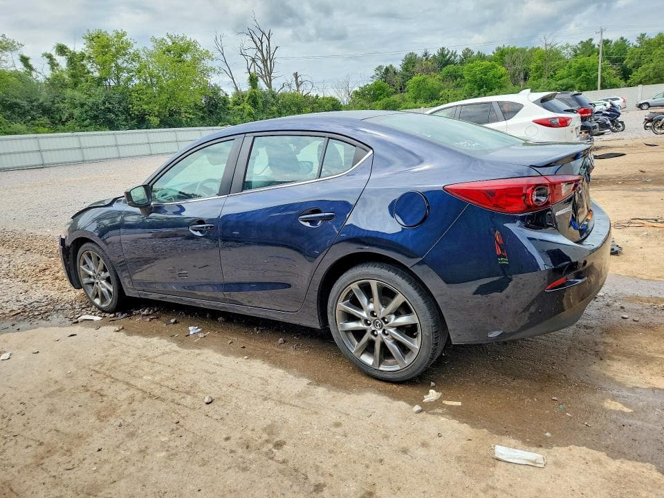 2018 MAZDA 3 TOURING 2