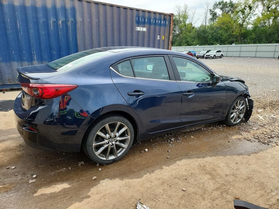2018 MAZDA 3 TOURING 3