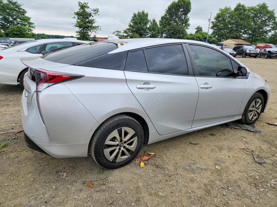 2018 TOYOTA PRIUS TWO 3