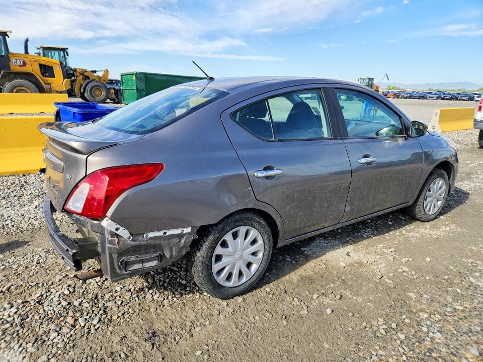 2017 NISSAN VERSA 1.6 SV 3