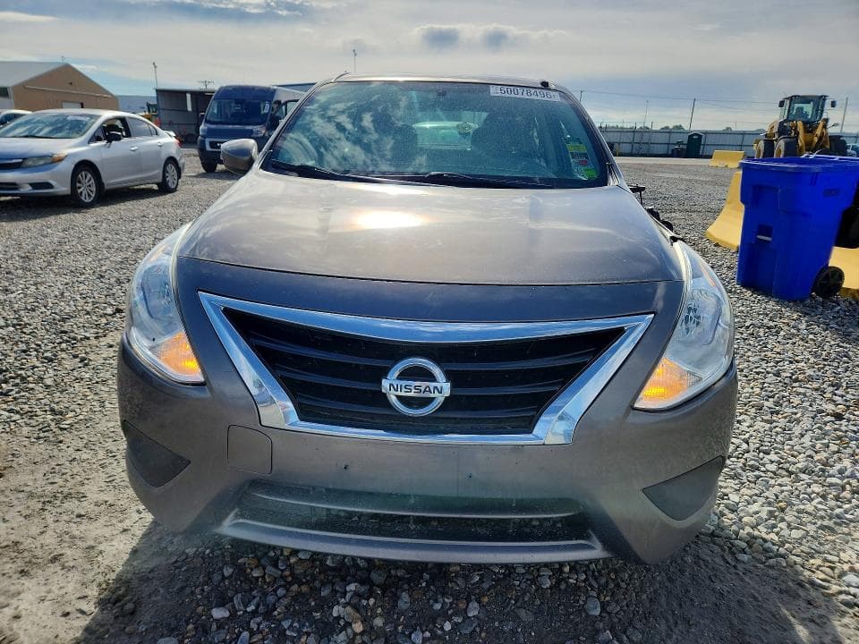 2017 NISSAN VERSA 1.6 SV 5