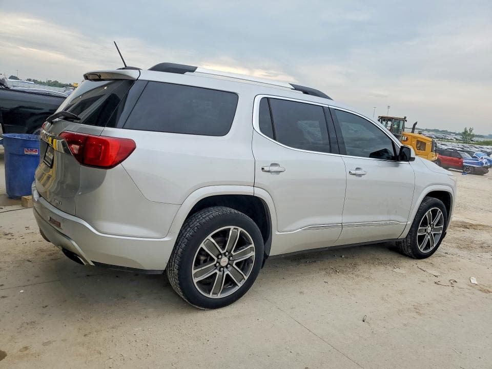 2018 GMC ACADIA DENALI 3