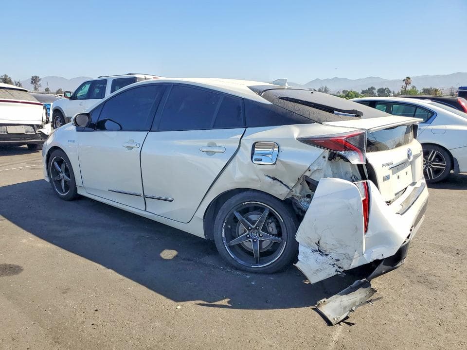 2017 TOYOTA PRIUS THREE 2