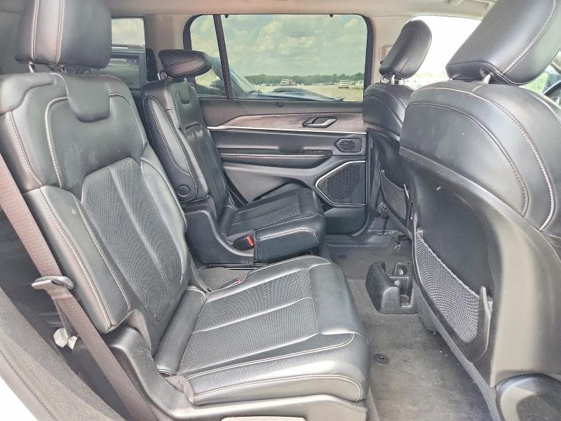 2021 JEEP GRAND CHEROKEE L LIMITED L LIMITED 11