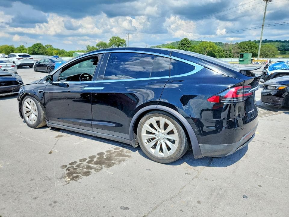 2017 TESLA MODEL X 2
