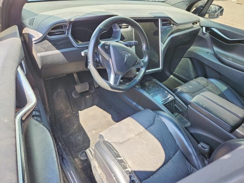 2017 TESLA MODEL X 8