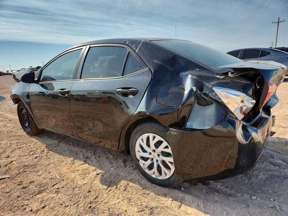 2018 TOYOTA COROLLA SE MANUAL 2