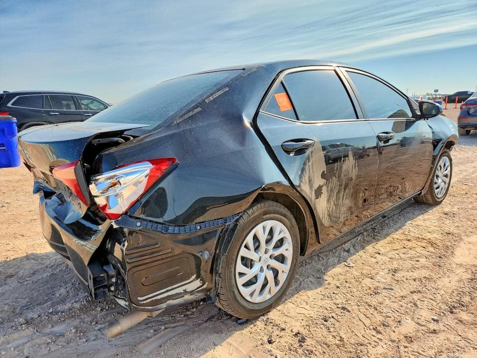 2018 TOYOTA COROLLA SE MANUAL 3