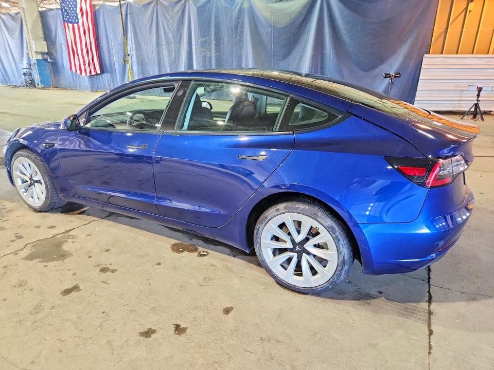 2022 TESLA MODEL 3 2