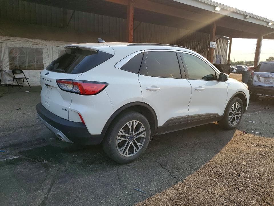 2020 FORD ESCAPE SEL 3